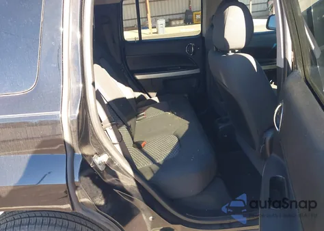 2008 Chevrolet Hhr Ls from USA, damaged, VIN 3GNDA13D88S605463